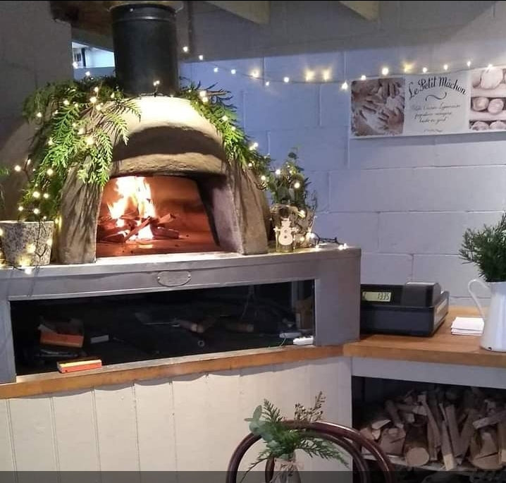 Evening Xmas Wreath Making Workshop & Woodfired Pizza, Pud & Prosecco!