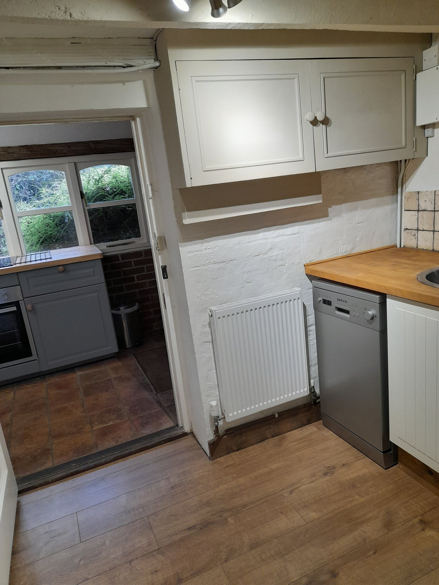The Milkhouse (sleeps 2-4) **2 adults & 2 children under 12yrs**