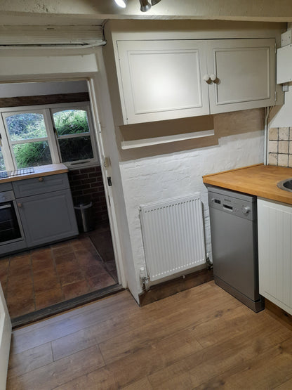 The Milkhouse (sleeps 2-4) **2 adults & 2 children under 12yrs**