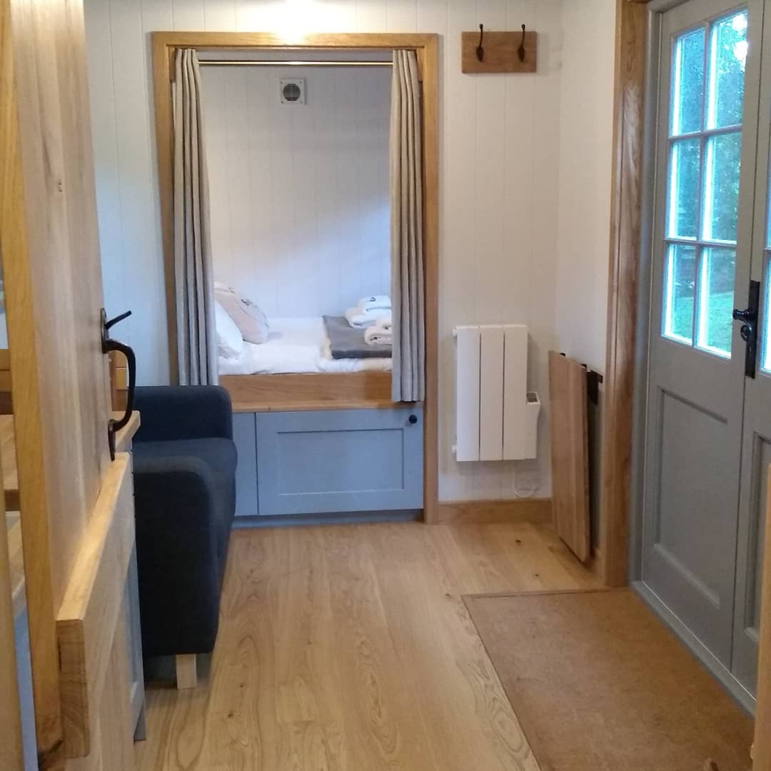 The Baker's Hut (sleeps 2)