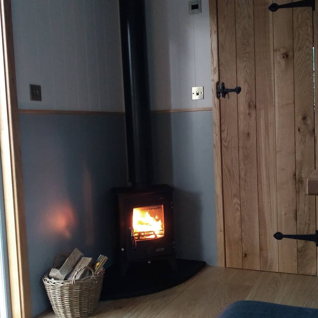 The Baker's Hut (sleeps 2)