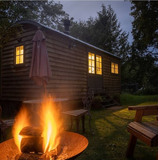 The Baker's Hut (sleeps 2)